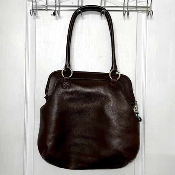 HOBO Handbags - HOBO XL international Purse.. Zipper closure. Privacy and safety! Slouchy